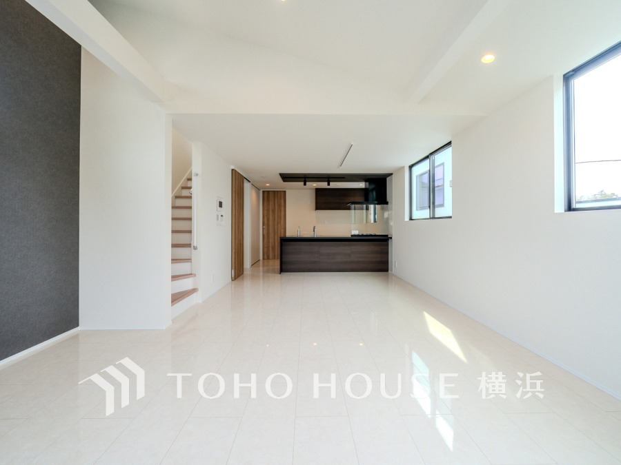 上質な時間を育む暮らしのメインステージ。寛ぎとコミュニケーションを育む居心地のよい場所。