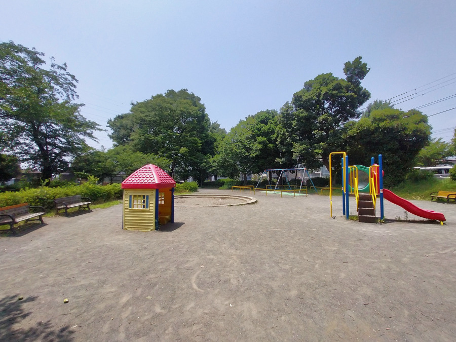 白百合公園まで400m