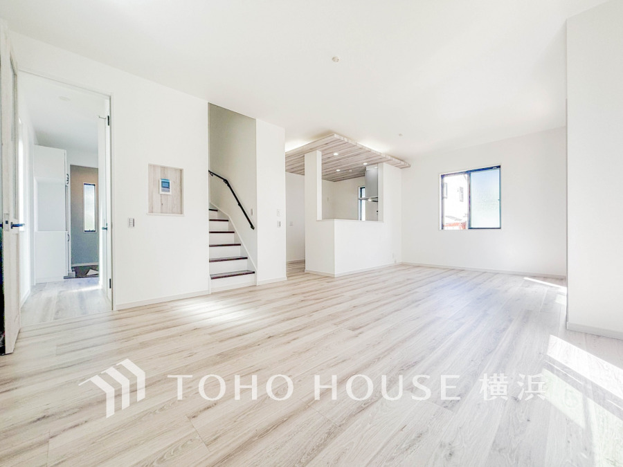 一日の中で多くの時間を過ごすことになる住まいだからこそ、いつも穏やかな空間であるように心掛けています。構成する建材などへの配慮が、住まう方の健康を守ります。