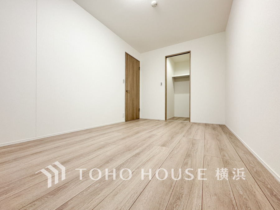 穏やかな寛ぎを届ける上質仕様のゆとりあるお部屋。自分時間を充実させながら心豊かにできるプライベート空間。