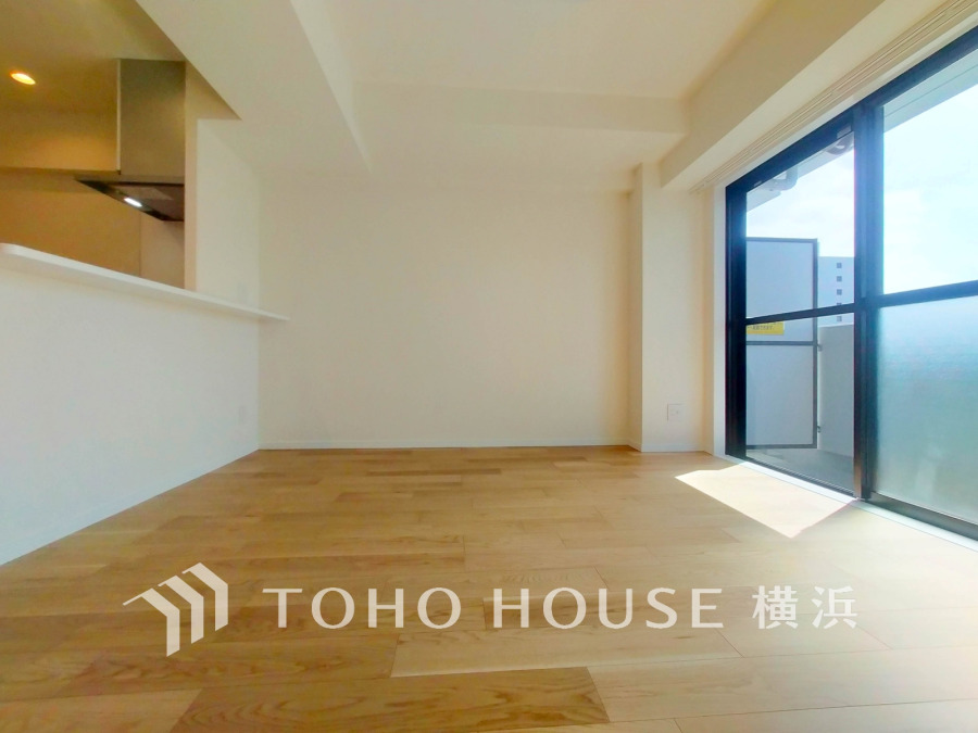 太陽の恵みを受けた明るい空間。吹きぬける風を感じながら爽やかで風通しの良い暮らしが叶います。
