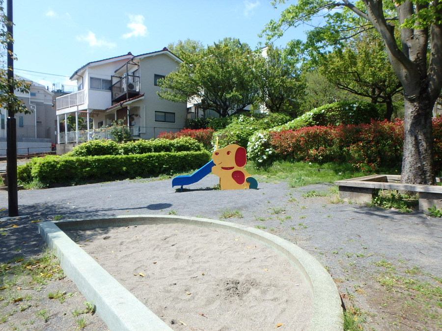 日吉本町西原公園　約220ｍ