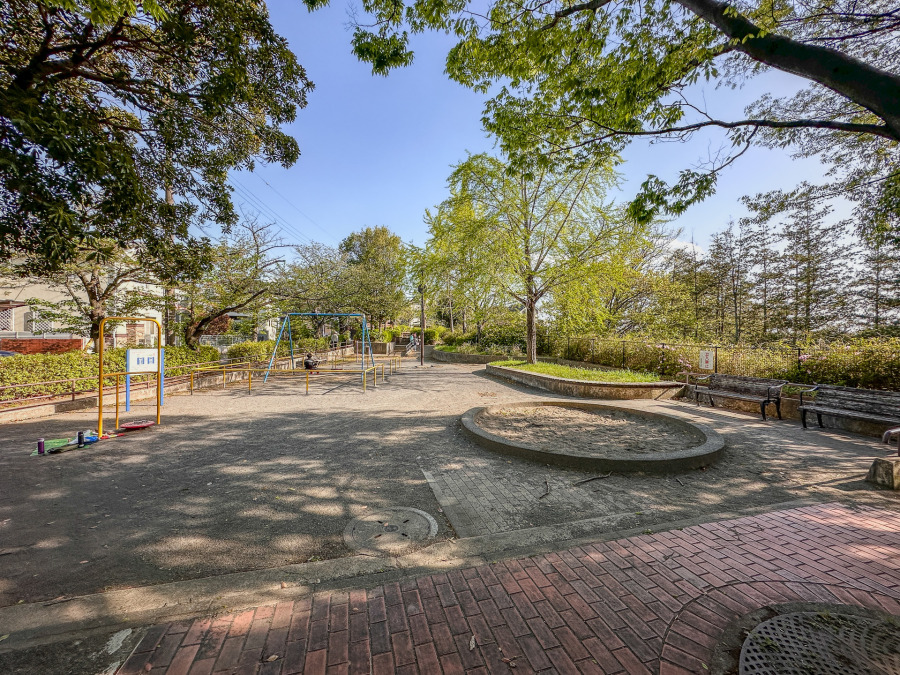 たちばな台公園 約600ｍ