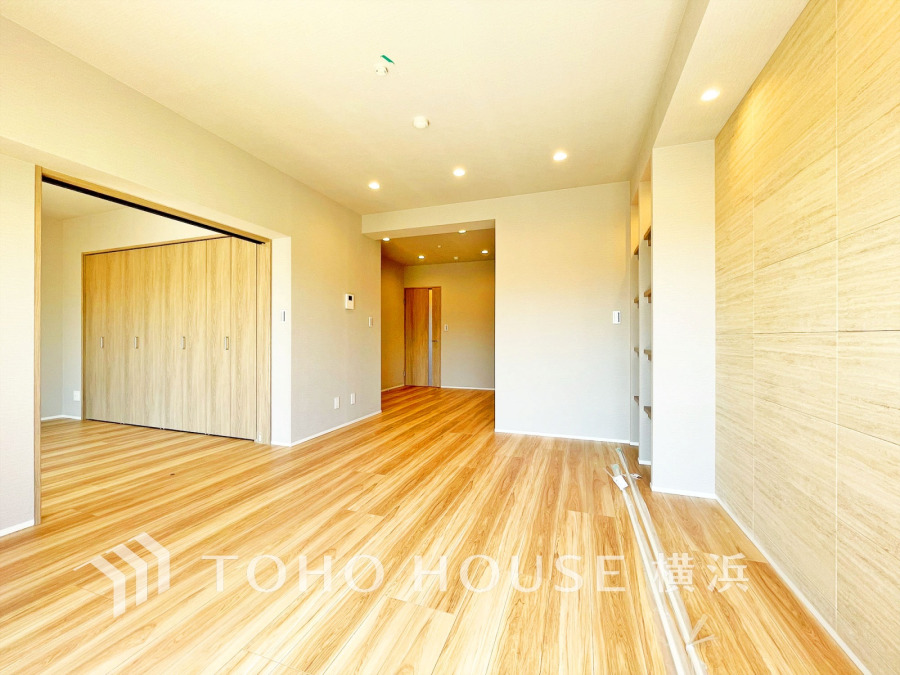 ご家族やお友達との時間など、多くの時を刻む空間。何気なく過ぎる時でさえも上質なひと時となる快適な空間を目指して。