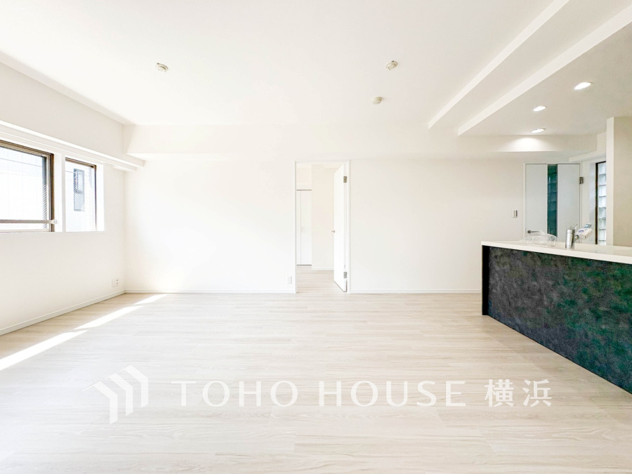 和やかで洗練された空間の演出。寛ぎとコミュニケーションを育む居心地のよい場所。