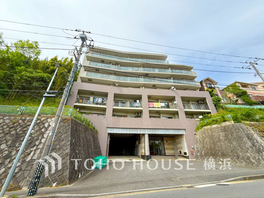 流行に左右されず、将来にわたって価値が継続する「上質」な佇まい。おしゃれな雰囲気や自然の潤い、親しみやすさといった個性を、街に新たな価値をもたらし続ける。