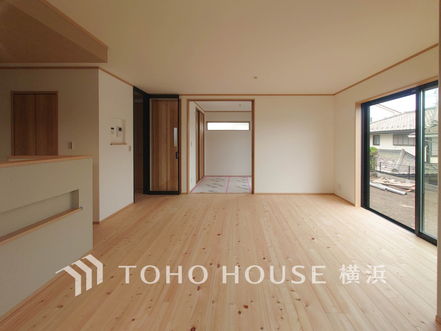ご家族やお客様との時間など、多くの時を刻む空間。何気なく過ぎる時でさえも上質なひと時となる快適な空間を目指して。