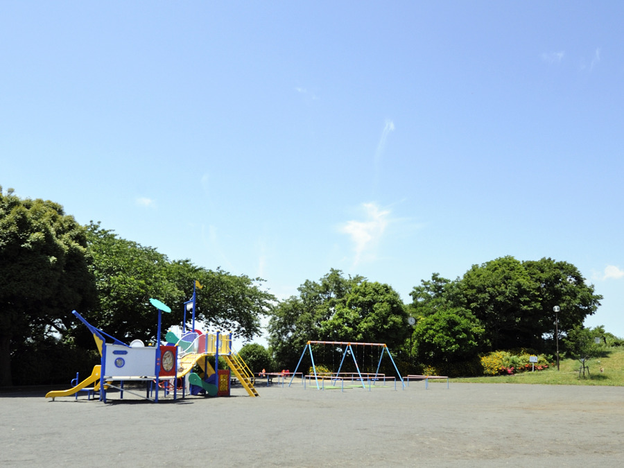 唐沢公園まで　約550ｍ
