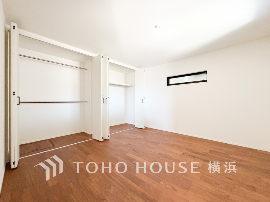 穏やかな寛ぎを届ける上質仕様のゆとりあるお部屋。自分時間を充実させながら心豊かにできるプライベート空間。