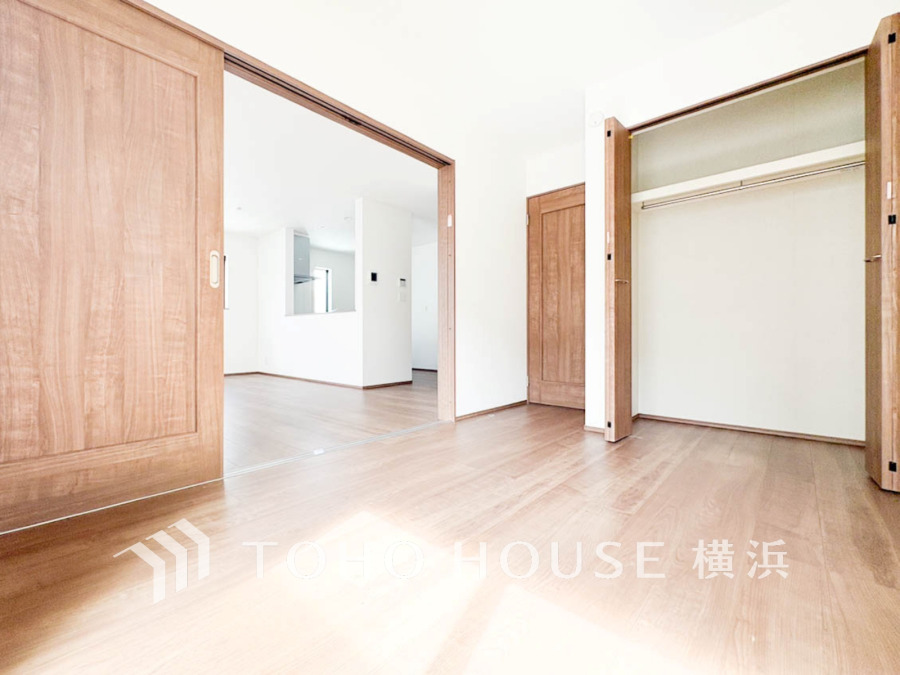 空間演出に拘り整然とセンス良く纏められた室内は最高の癒し空間でなければなりません。そこで暮らす方々のことを考え抜き、そして造りこんだ空間は極上の癒しを提供してくれます。