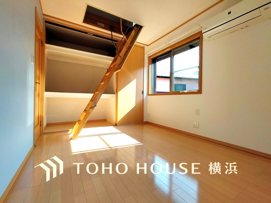 1日の疲れを癒し、心地よく寛げるようゆったりとした広さを確保しています。プライベートタイムをより優雅に穏やかに…。落ち着いた雰囲気を紡ぎます。