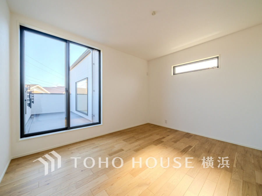 穏やかな寛ぎを届ける上質仕様のゆとりあるお部屋。自分時間を充実させながら心豊かにできるプライベート空間。
