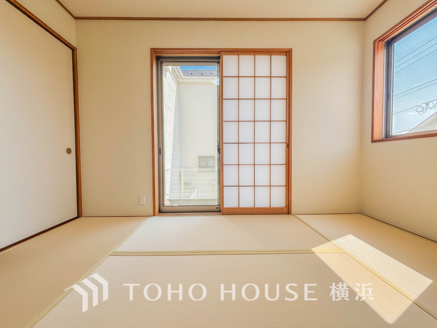 家族団らんのできる和の空間。お客様のおもてなしにも良さそうです。畳の香りに癒され、和の空間を感じることのできる落ち着きある一部屋です。