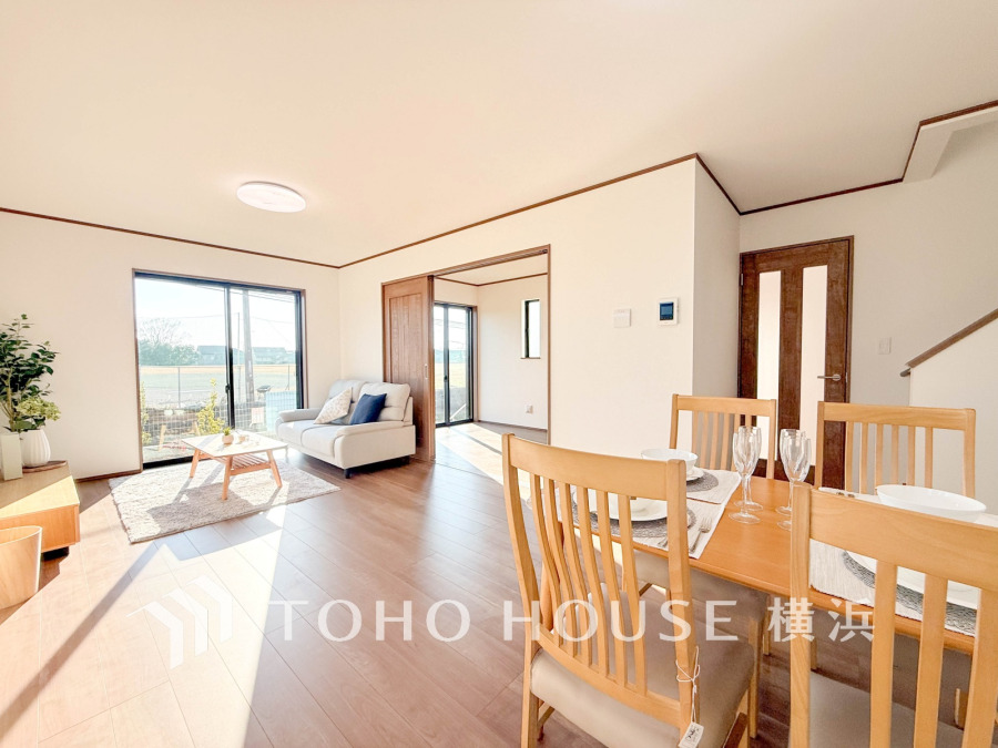 一日の中で多くの時間を過ごすことになる住まいだからこそ、いつも穏やかな空間であるように心掛けています。構成する建材などへの配慮が、住まう方の健康を守ります。