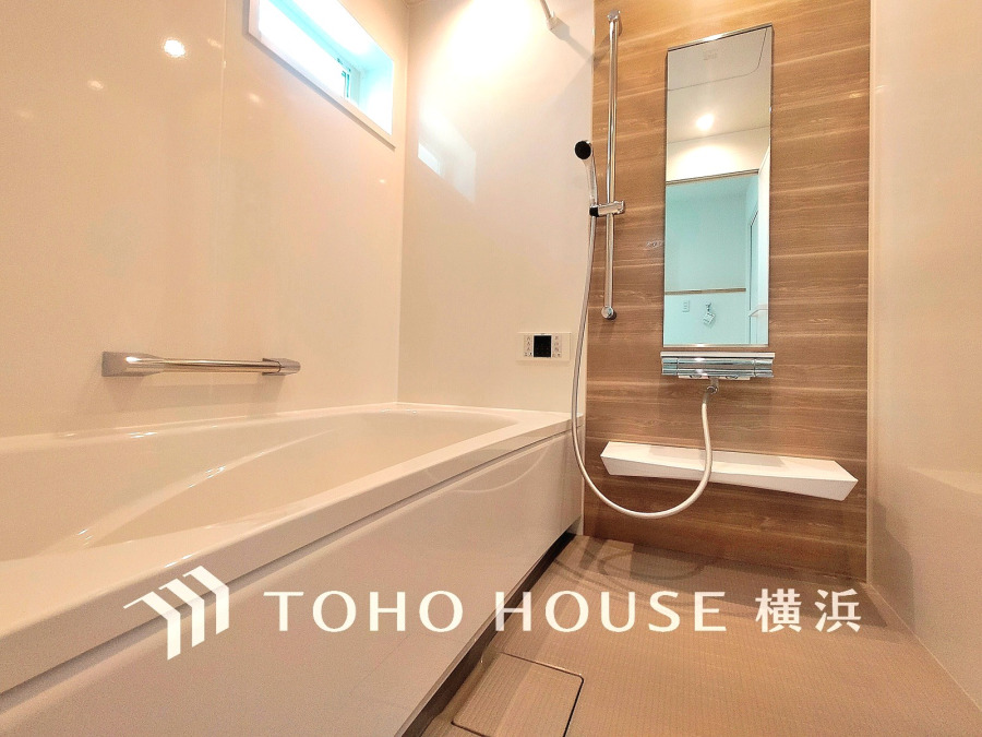 1日の疲れを取り心身を癒すことができる住まいの中のリラクゼーション空間、バスルーム。心からゆったりと寛いでいただけるよう、ゆとりのスペースを確保しています。
