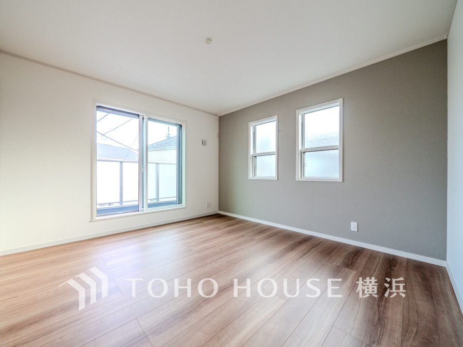 穏やかな寛ぎを届ける上質仕様のゆとりあるお部屋。自分時間を充実させながら心豊かにできるプライベート空間。