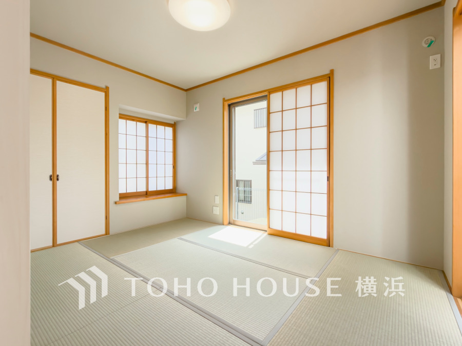 家族団らんのできる和の空間。お客様のおもてなしにも良さそうです。畳の香りに癒され、和の空間を感じることのできる落ち着きある一部屋です。
