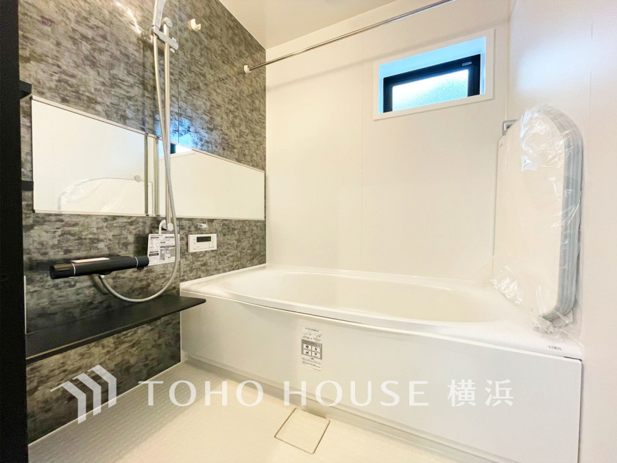 1日の疲れを取り心身を癒すことができる住まいの中のリラクゼーション空間、バスルーム。心からゆったりと寛いでいただけるよう、ゆとりのスペースを確保しています。