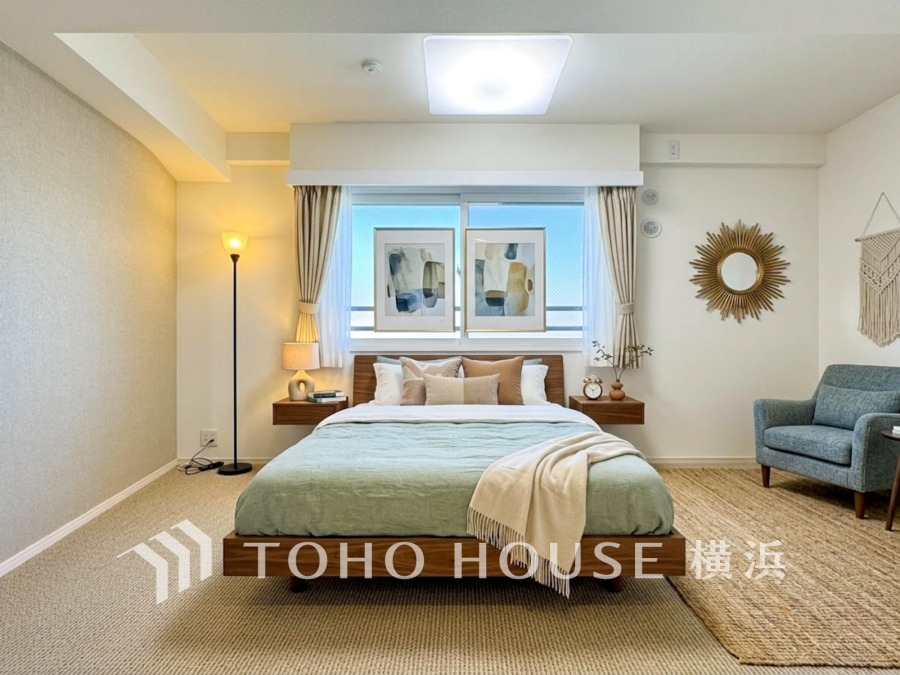 プライベートな自分時間を快適に過ごせるお部屋です。（家具・装飾品はAI加工です）
