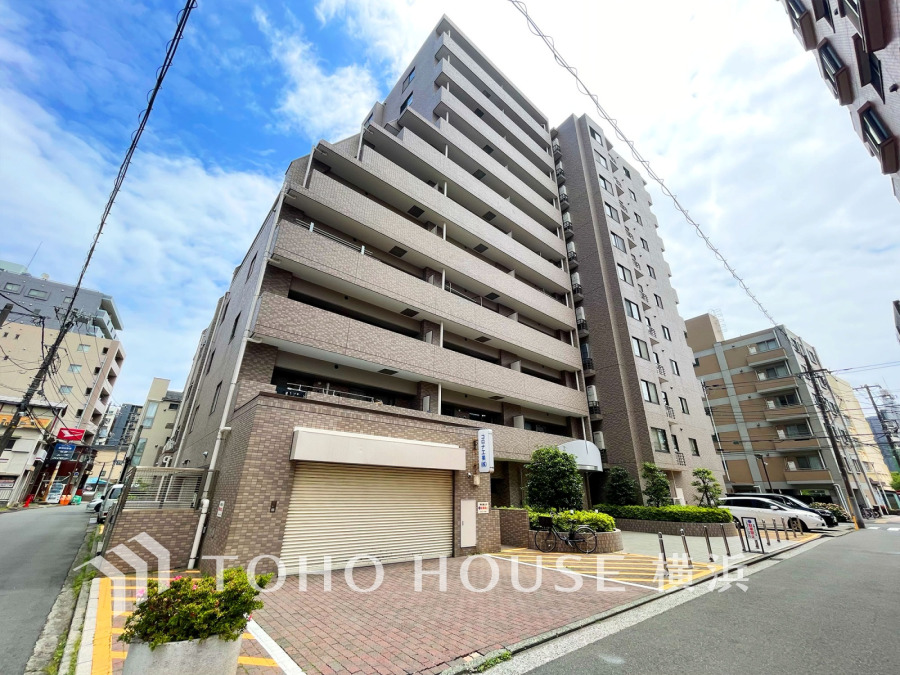 街に溶け合う美しい景観を生み出しているにも関わらず、採光や風通しを考えて設計された間取り。外観だけでなく、そこに住まうご家族の心地よさが最優先されますように。 