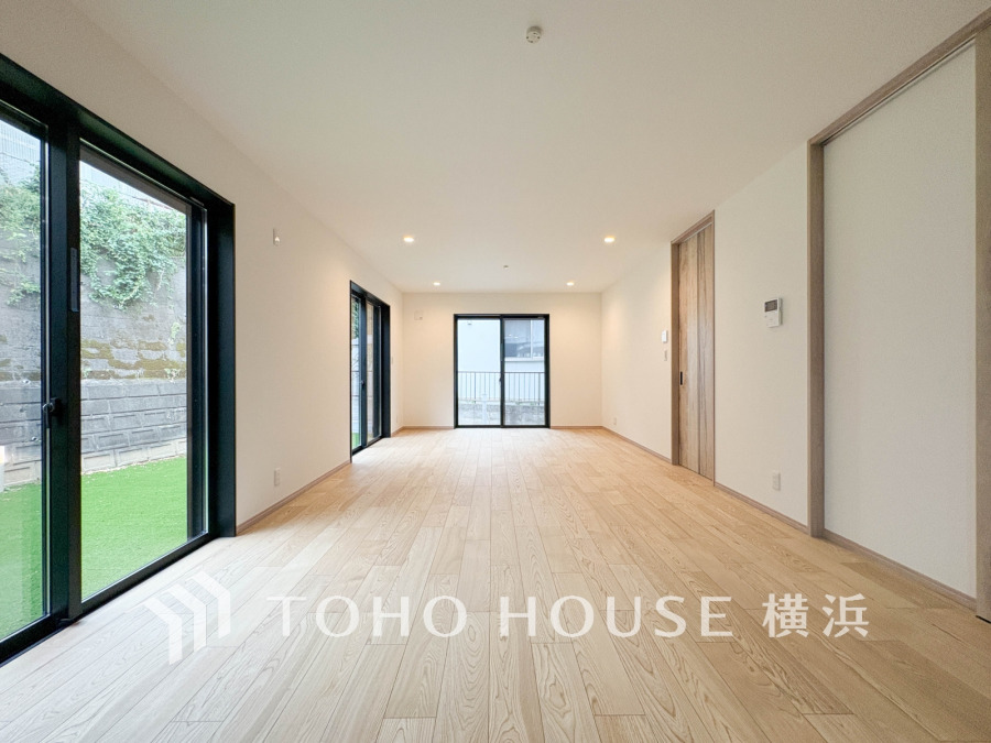 ご家族やお客様との時間など、多くの時を刻む空間。何気なく過ぎる時でさえも上質なひと時となる快適な空間を目指して。