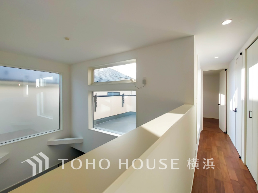 表現された空間は豊かな光と風を纏い、暮らしの時間を豊かにしてくれます。デザインされた空間や建物設備も大切な時間を彩ってくれることでしょう。