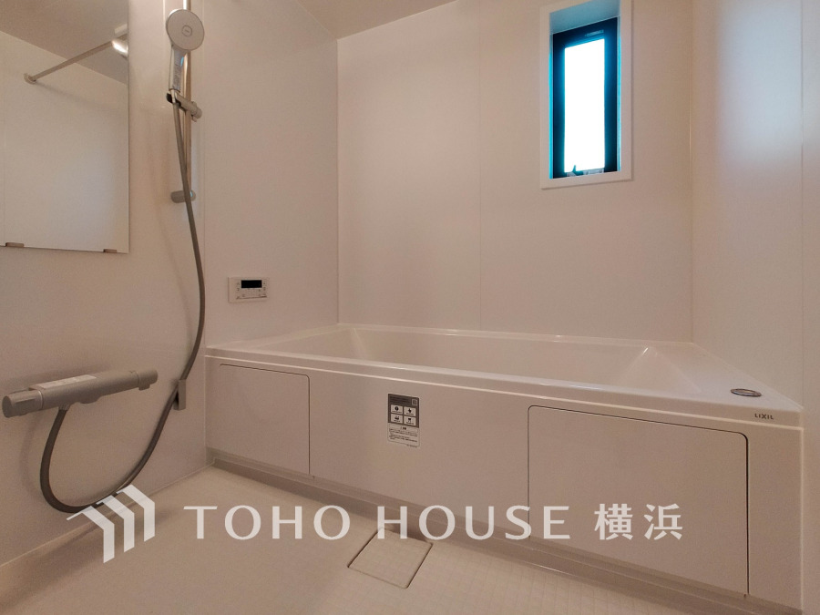 1日の疲れを取り心身を癒すことができる住まいの中のリラクゼーション空間、バスルーム。心からゆったりと寛いでいただけるよう、ゆとりのスペースを確保しています。