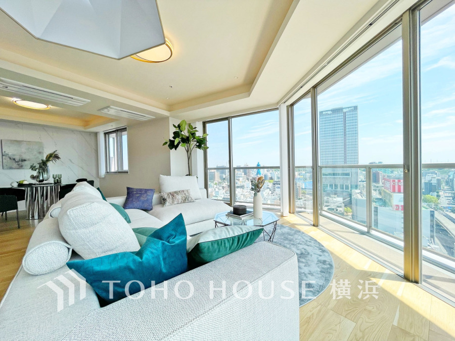 たくさんの想いが美しいカタチに彩られた時、そこにはひと時のくつろぎが生まれ、ゆっくりと愛着が育まれていきます。