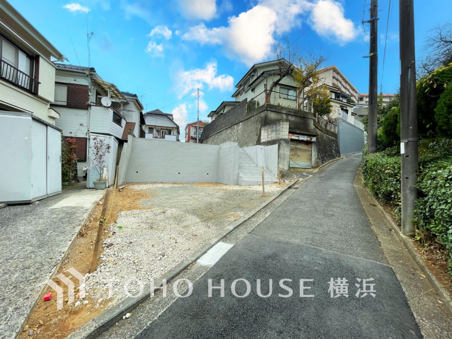 接道状況：南西側 幅員約3.3ｍ 公道（セットバック後）