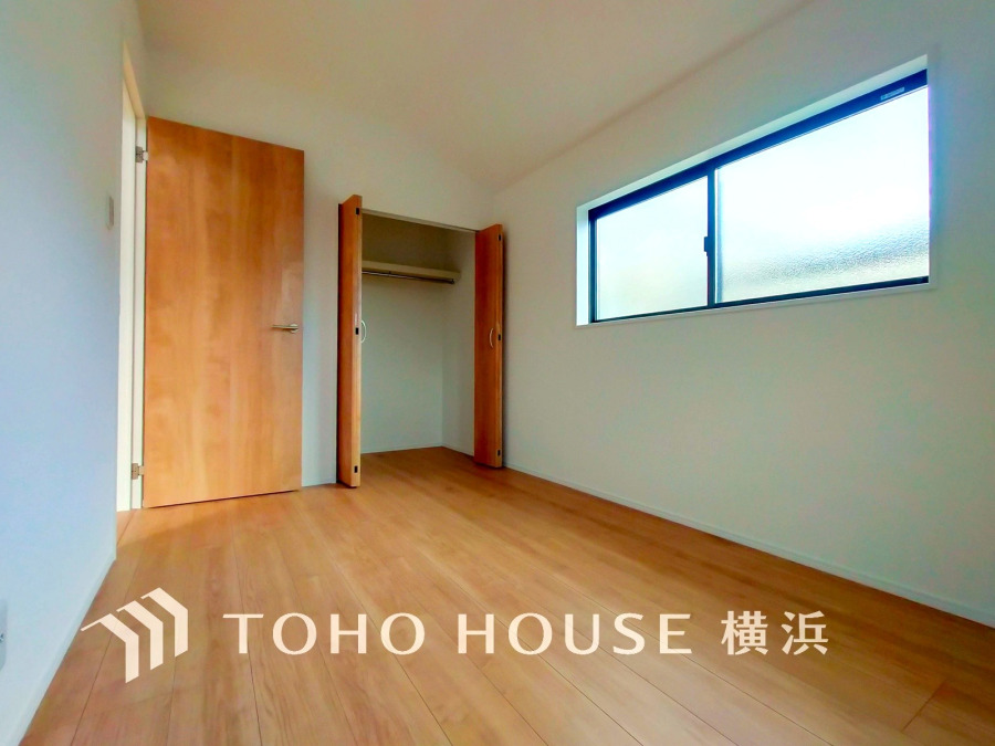 感性を育むプライベートルームはシンプルでスマートな空間。好みの空間で読書をしたり、音楽を聞いたりと一人の時間も充実したものにできます。