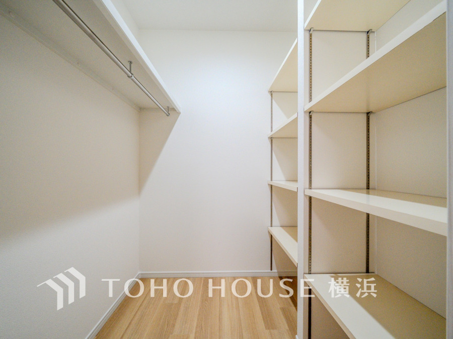 暮らし心地を大きく左右する収納を、適材適所に配置し使い勝手を考慮しました。空間を余すところなく有効利用した収納は生活空間をより上質なものにしてくれるでしょう。