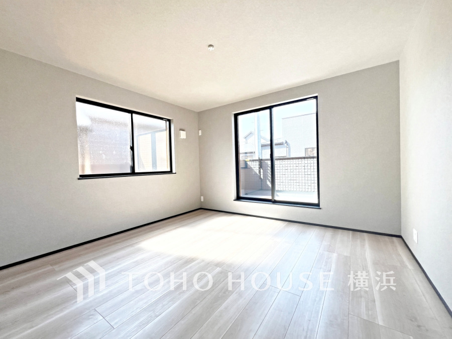 感性を育むプライベートルームはシンプルでスマートな空間。好みの空間で読書をしたり、音楽を聞いたりと一人の時間も充実したものにできます。