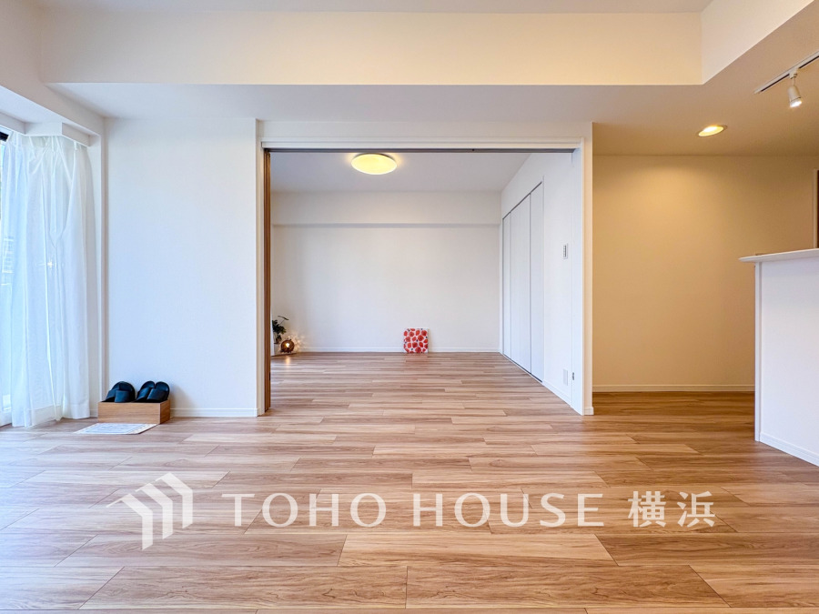 ご家族やお客様との時間など、多くの時を刻む空間。何気なく過ぎる時でさえも上質なひと時となる快適な空間を目指して。