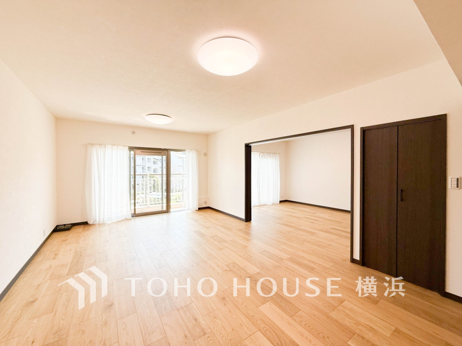 ご家族やお客様との時間など、多くの時を刻む空間。何気なく過ぎる時でさえも上質なひと時となる快適な空間を目指して。