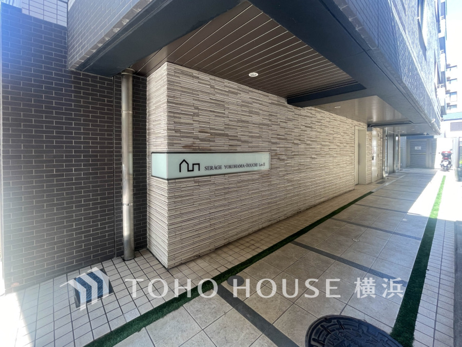 上質感漂うエントランス。めまぐるしく過ぎ行く日々の中でゆったりとした休息と癒しを提供してくれる居住者のプライベート空間があります。