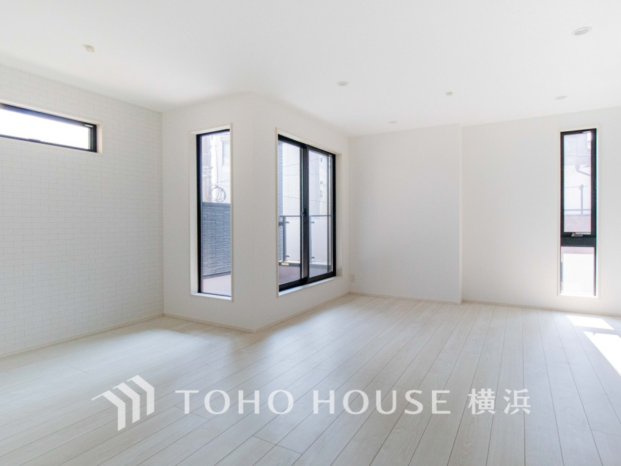 一日の中で多くの時間を過ごすことになる住まいだからこそ、いつも穏やかな空間であるように心掛けています。構成する建材などへの配慮が、住まう方の健康を守ります。