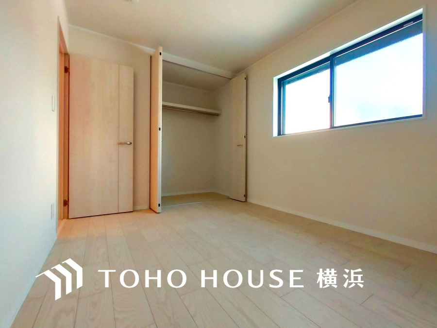 家族一人ひとりの大切なプライベート空間。趣味・感性で自由に演出できるよう、シンプルに仕上げた空間。暮らし心地を大きく左右する収納を、適材適所に配置し、使い勝手にも考慮しました。