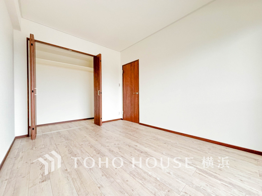 感性を育むプライベートルームはシンプルでスマートな空間。好みの空間で読書をしたり、音楽を聞いたりと一人の時間も充実したものにできます。