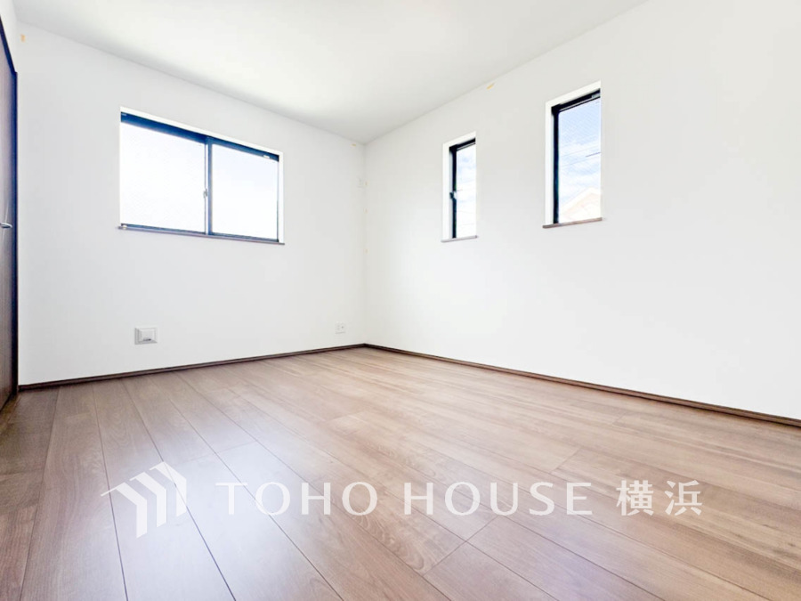 穏やかな寛ぎを届ける上質仕様のゆとりあるお部屋。自分時間を充実させながら心豊かにできるプライベート空間。