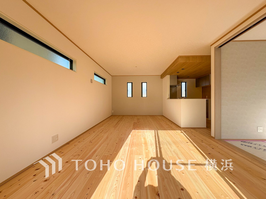 一日の中で多くの時間を過すことになる住まいだからこそ、いつも穏やかな空間であるように心掛けています。構成する建材などへの配慮が、住まう方の健康を守ります。