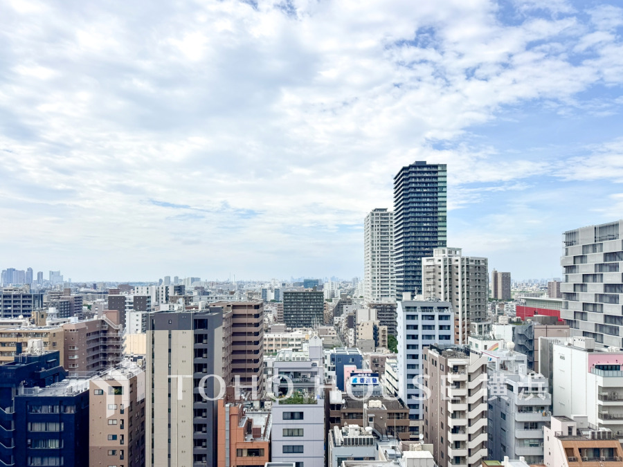 開放感があり、遮るものもなく気持ちのいい景色が広がります。お部屋にも爽やかな風と暖かく柔らかな日差しが差し込み、毎日の暮らしを豊かに彩ります。