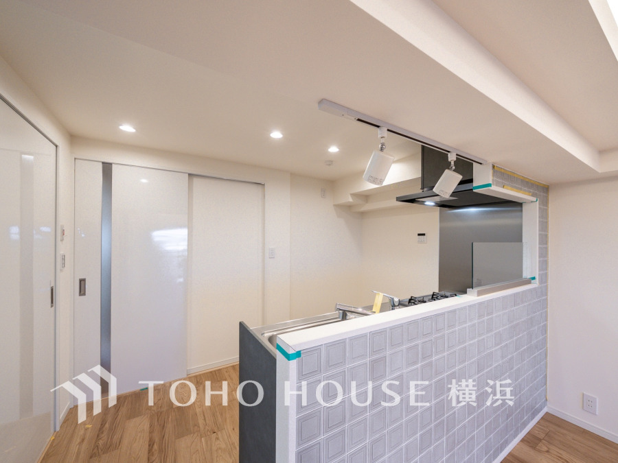 表現された空間は豊かな光と風を纏い、暮らしの時間を豊かにしてくれます。デザインされた空間や建物設備も大切な時間を彩ってくれることでしょう。