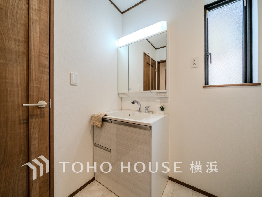 一日の始まりと終わりを心地よく演出してくれる、多彩な機能が備えられたパウダールーム。心地よいリフレッシュ空間です。