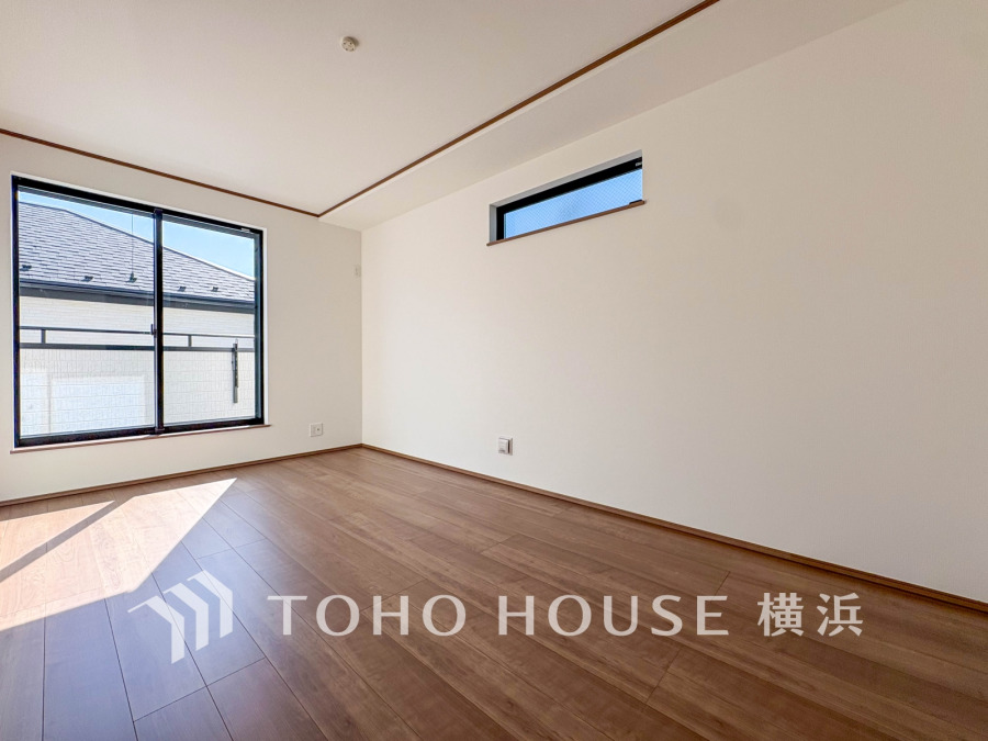 感性を育むプライベートルームはシンプルでスマートな空間。好みの空間で読書をしたり、音楽を聞いたりと一人の時間も充実したものにできます。