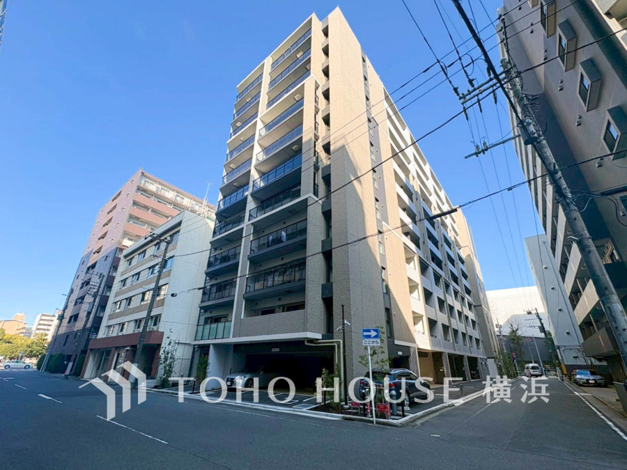 街に溶け合う美しい景観を生み出しているにも関わらず、採光や風通しを考えて設計された間取り。外観だけでなく、そこに住まうご家族の心地よさが最優先されますように。 