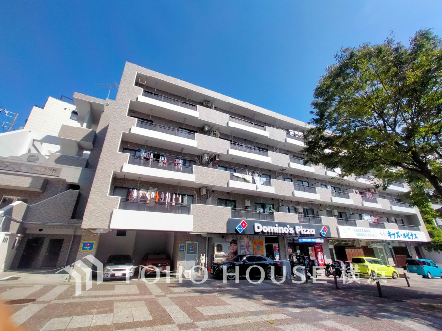 陽当たりに恵まれた開放的な立地。駅近ならではの利便性を実感する好立地マンションです。
