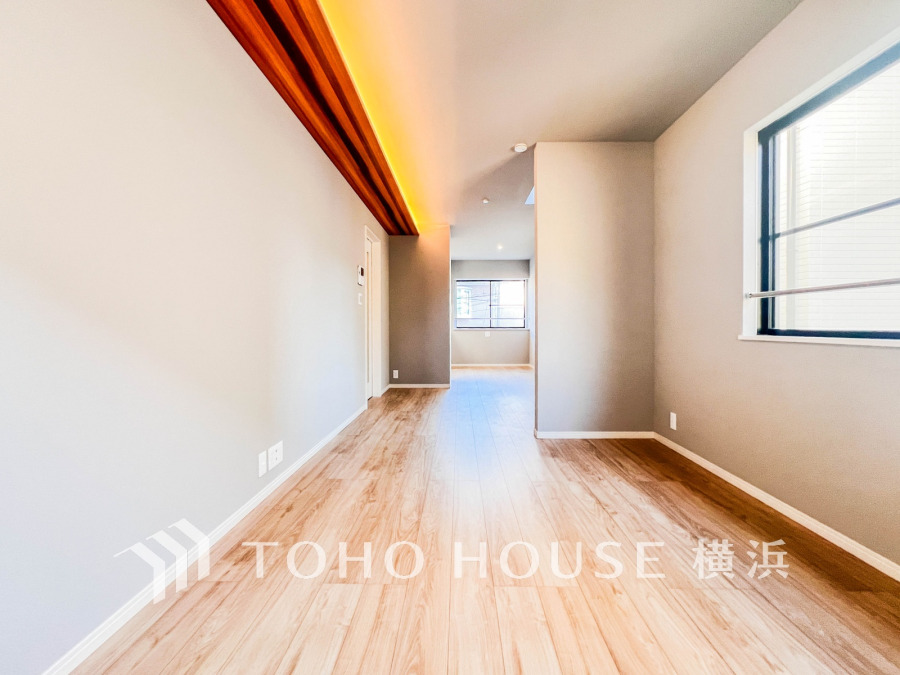 落ち着いた雰囲気に包まれた伸びやかな空間で、ゆったりと家族団らんの時間を過ごせます。