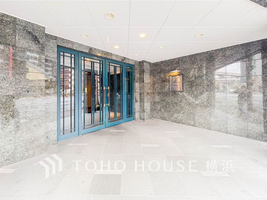 上質感漂うエントランス。めまぐるしく過ぎ行く日々の中でゆったりとした休息と癒しを提供してくれる居住者のプライベート空間があります。