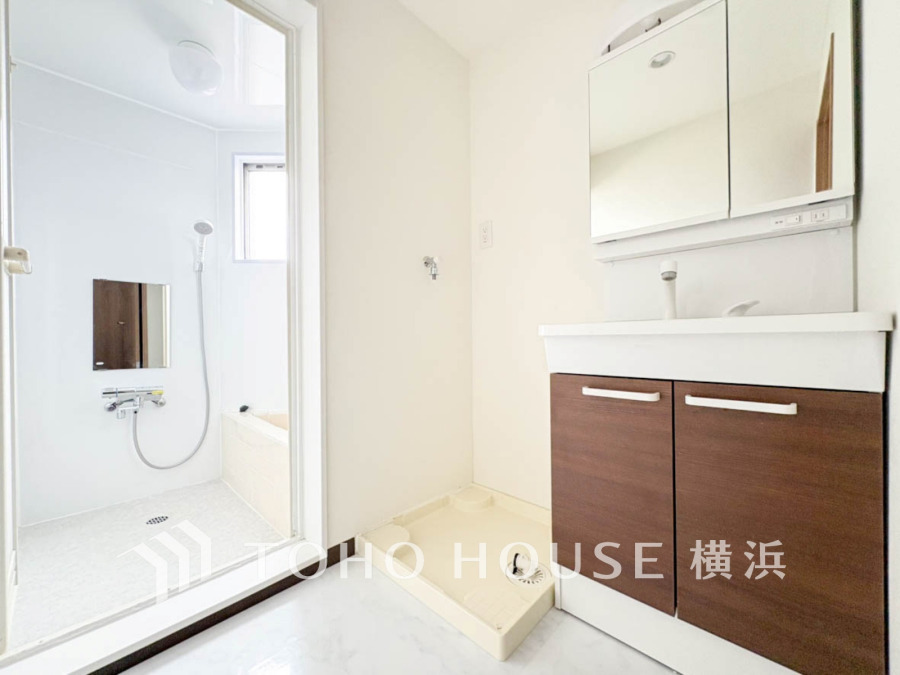 一日の始まりと終わりを心地よく演出してくれる、多彩な機能が備えられたパウダールーム。心地よいリフレッシュ空間です。