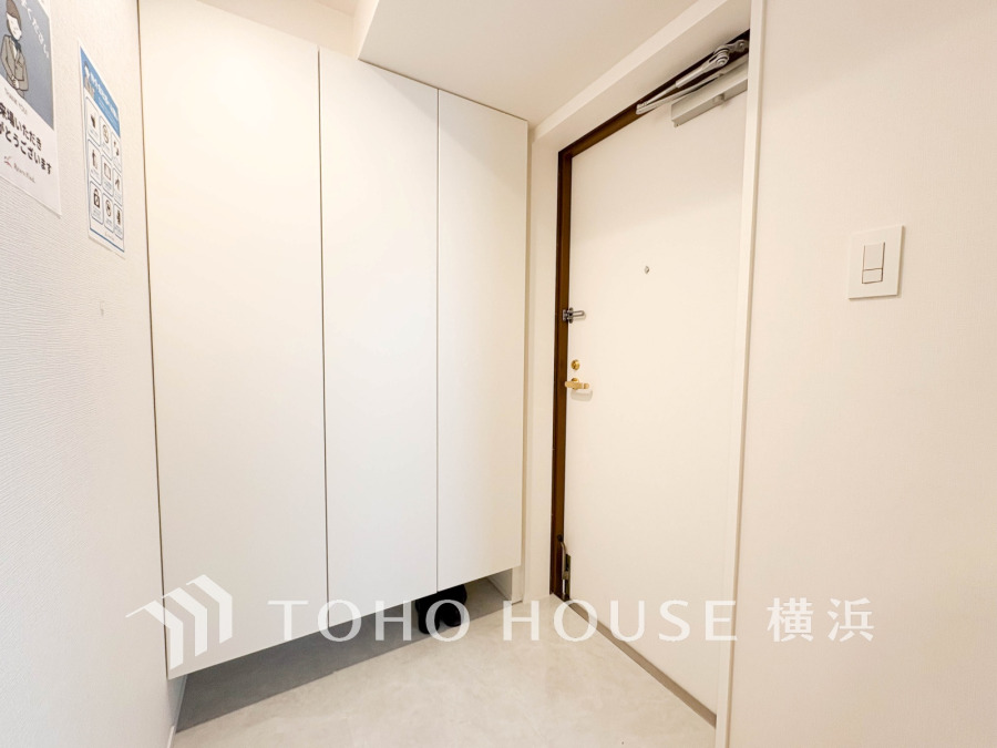 居住者の帰り、訪れる方を優しく迎え、やすらぎに満ちた生活空間を予感させる。健やかな暮らしを楽しめそう。